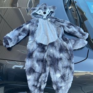 Wolf toddler costume very soft new condition no smoking or pets